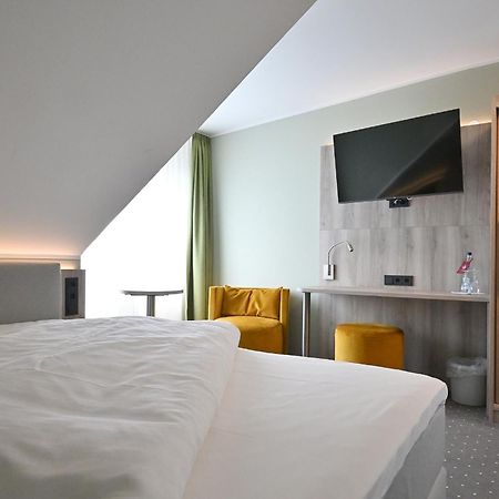 Hotel Restaurant Zur Post Lohfelden Bagian luar foto