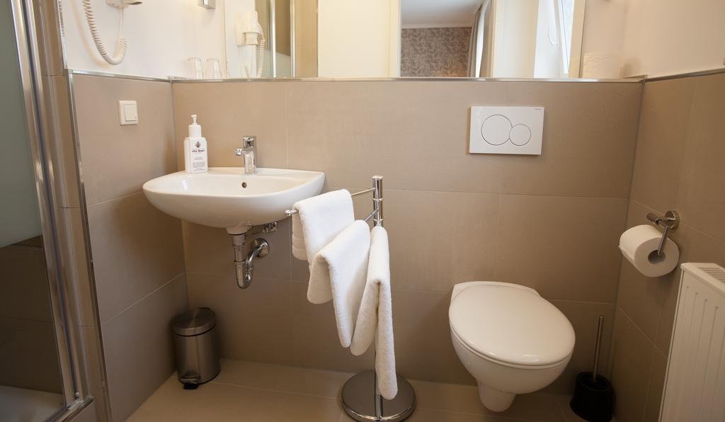 Hotel Restaurant Zur Post Lohfelden Ruang foto