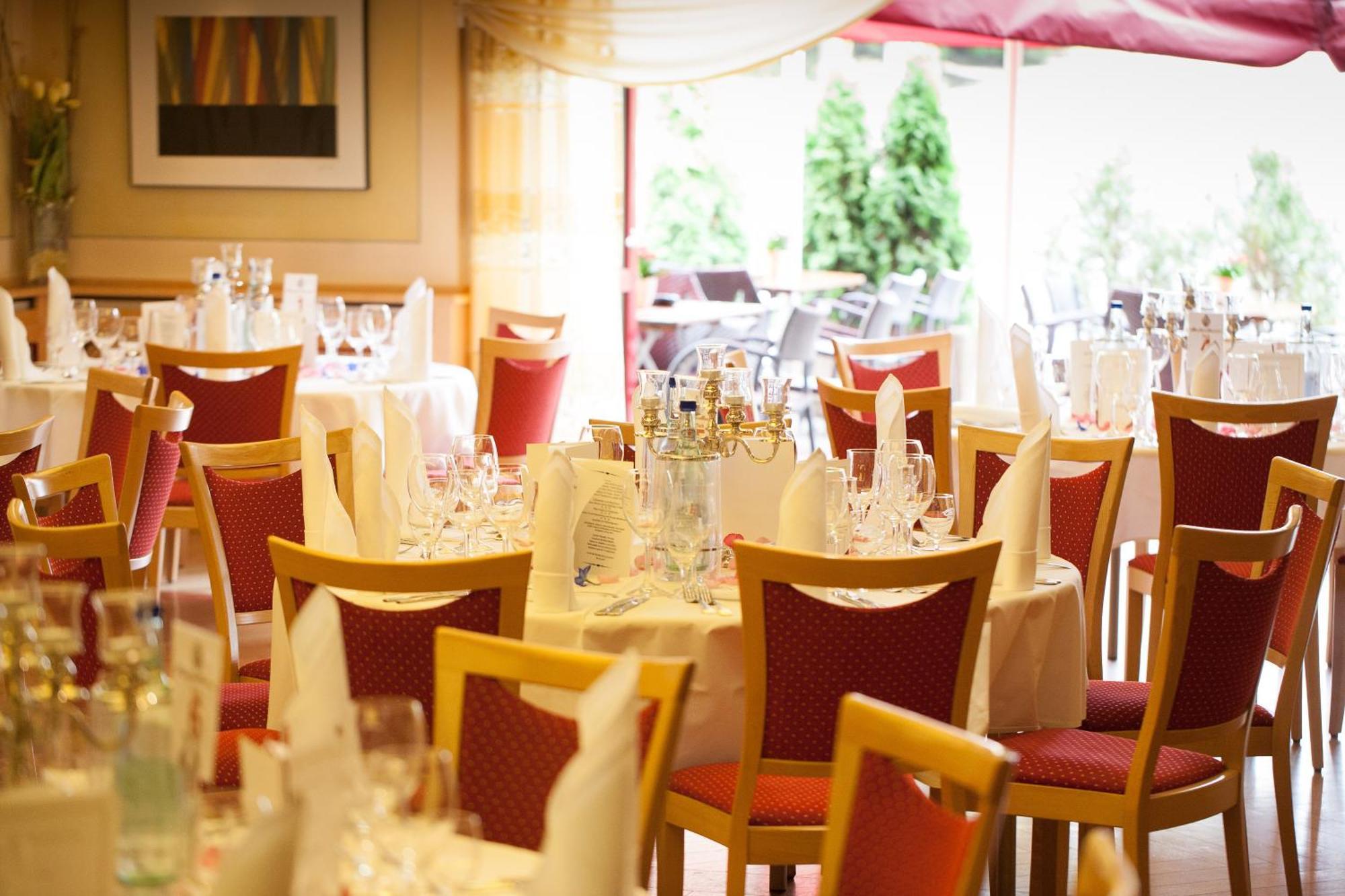 Hotel Restaurant Zur Post Lohfelden Bagian luar foto