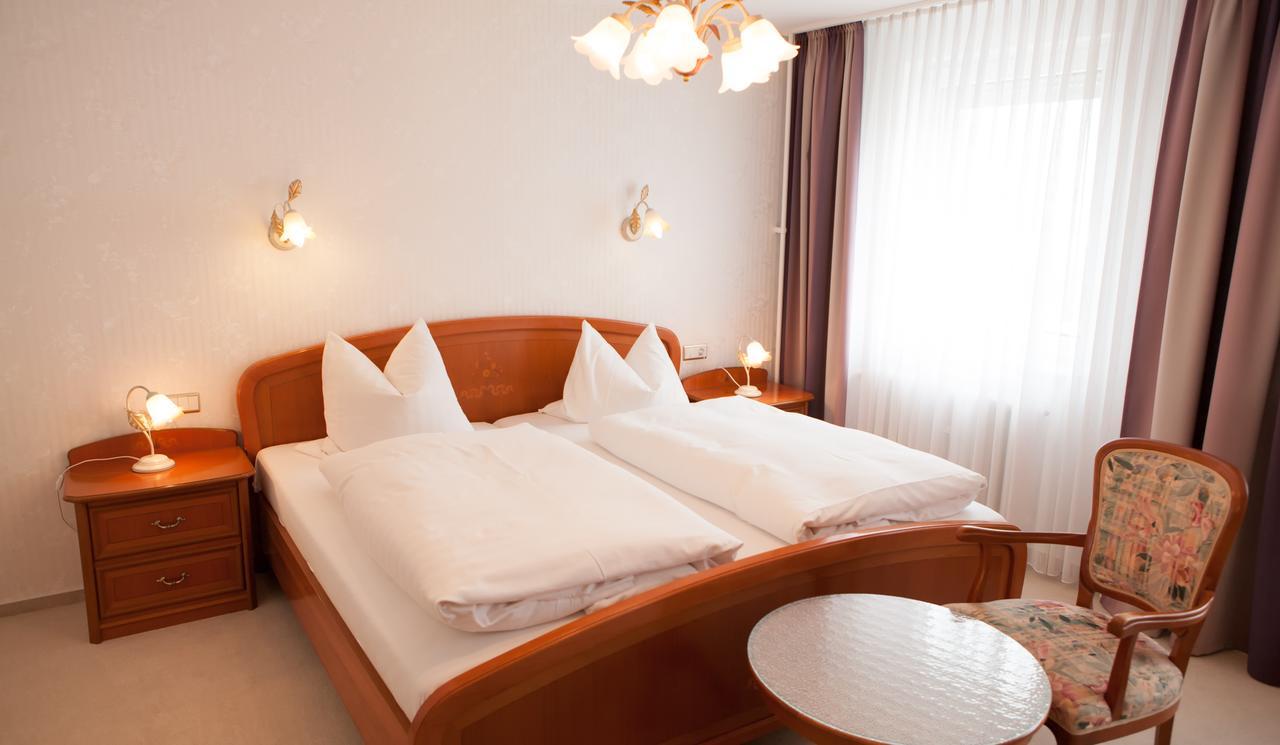 Hotel Restaurant Zur Post Lohfelden Bagian luar foto